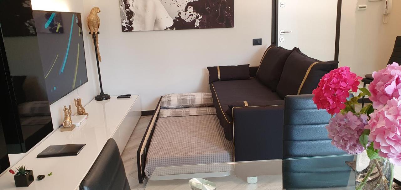 Solegardarelax - Peschiera Del Garda Apartamento Exterior foto