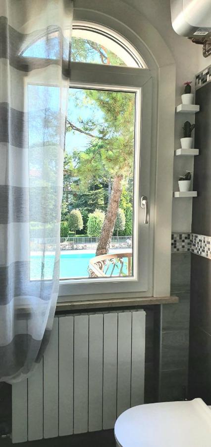 Solegardarelax - Peschiera Del Garda Apartamento Exterior foto