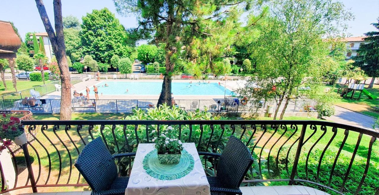 Solegardarelax - Peschiera Del Garda Apartamento Exterior foto