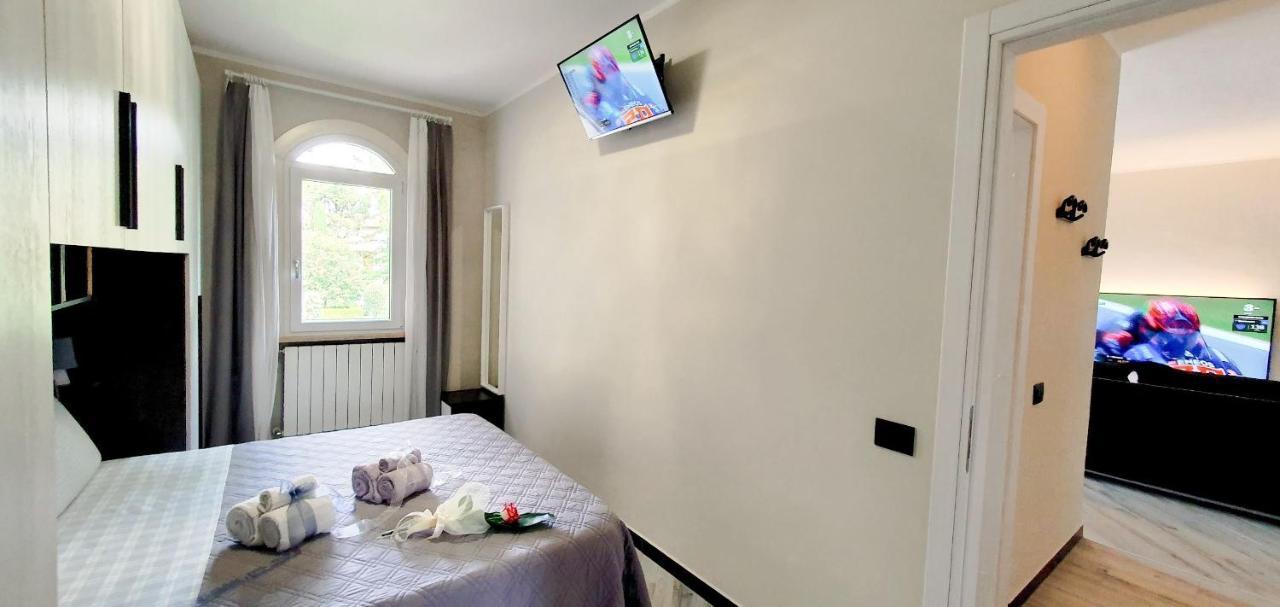 Solegardarelax - Peschiera Del Garda Apartamento Exterior foto