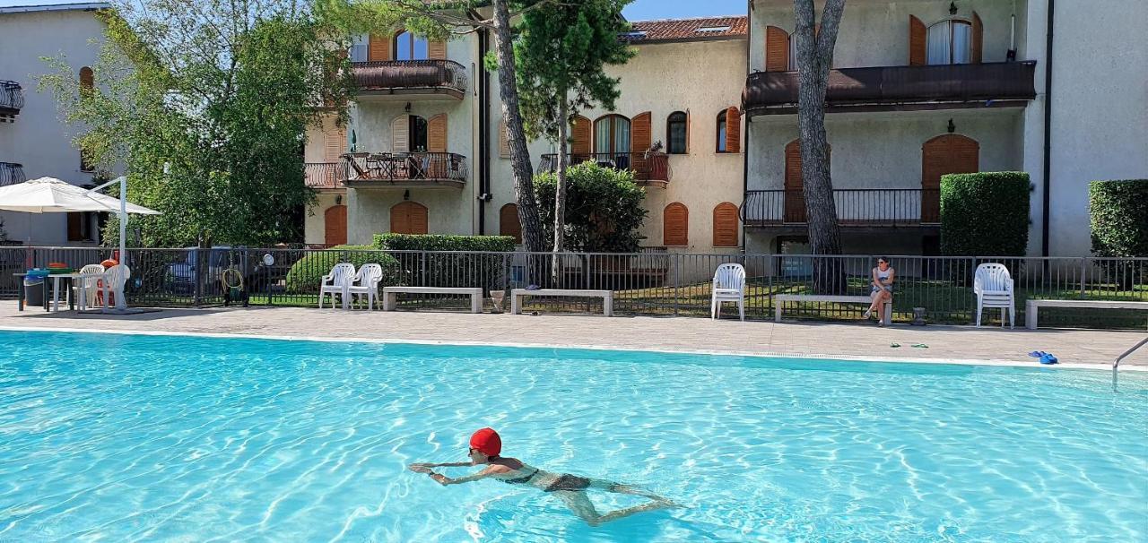 Solegardarelax - Peschiera Del Garda Apartamento Exterior foto